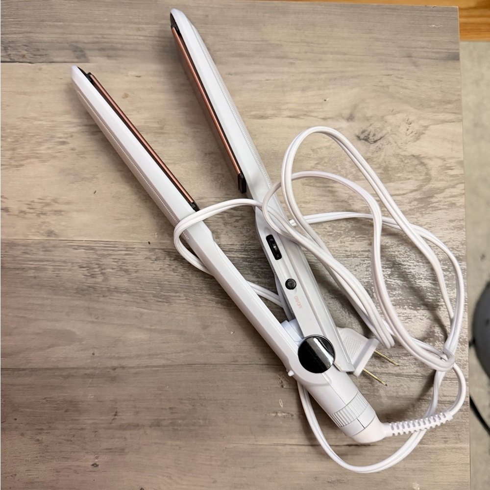 Conair Hair Straightener